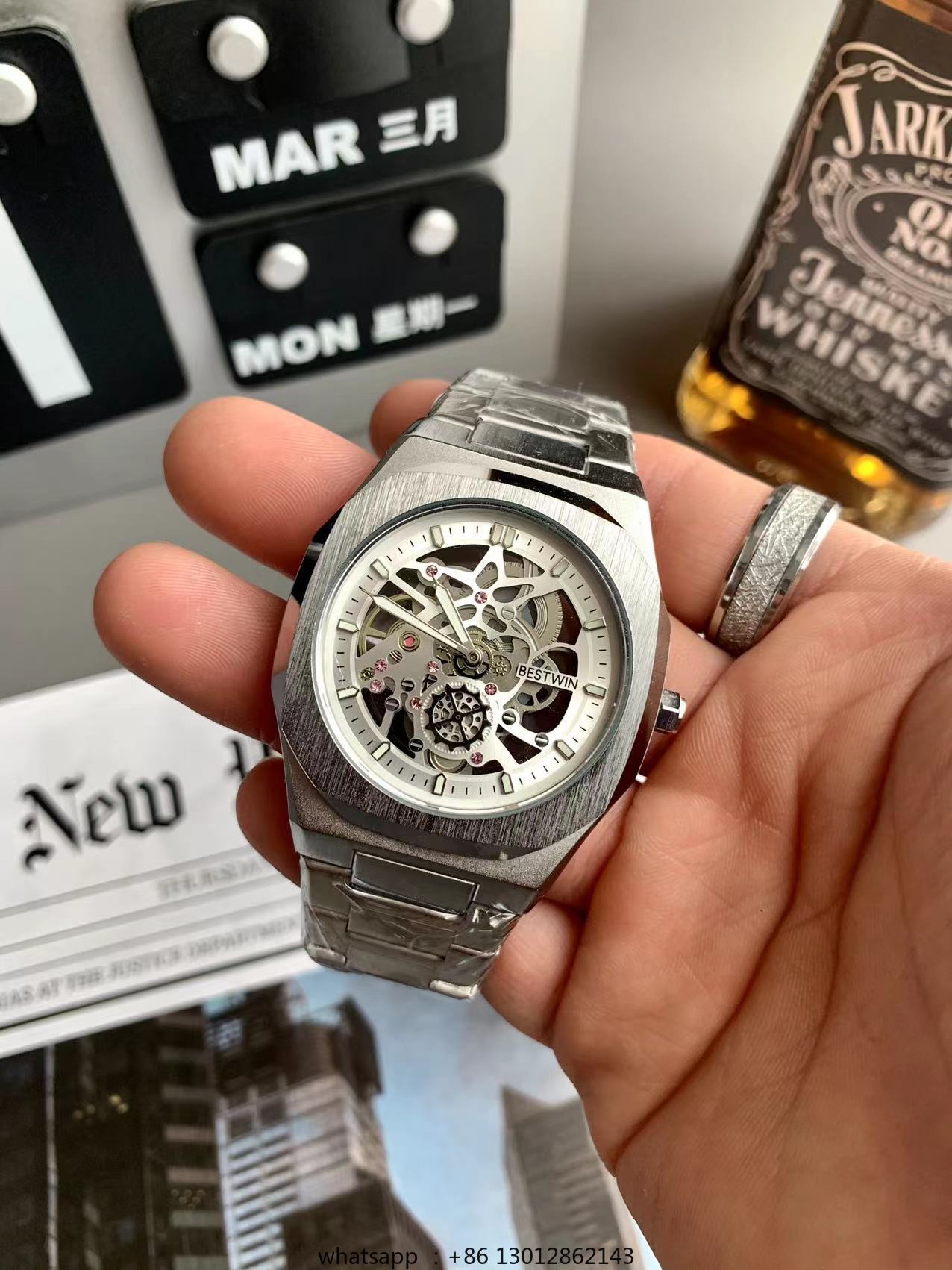 Luxury Watch Green - Steel strip waterproof personalized hollow out