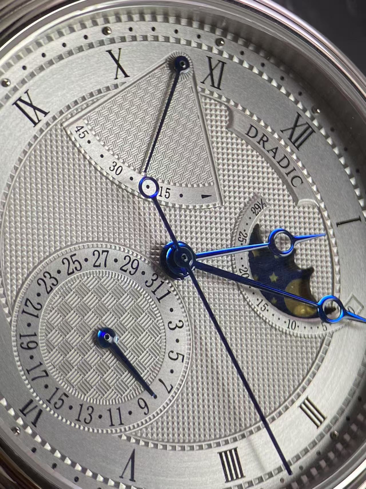 Luxury Moon Phase Power Reserv - Guilloché Dial Watch ulasan dan harga